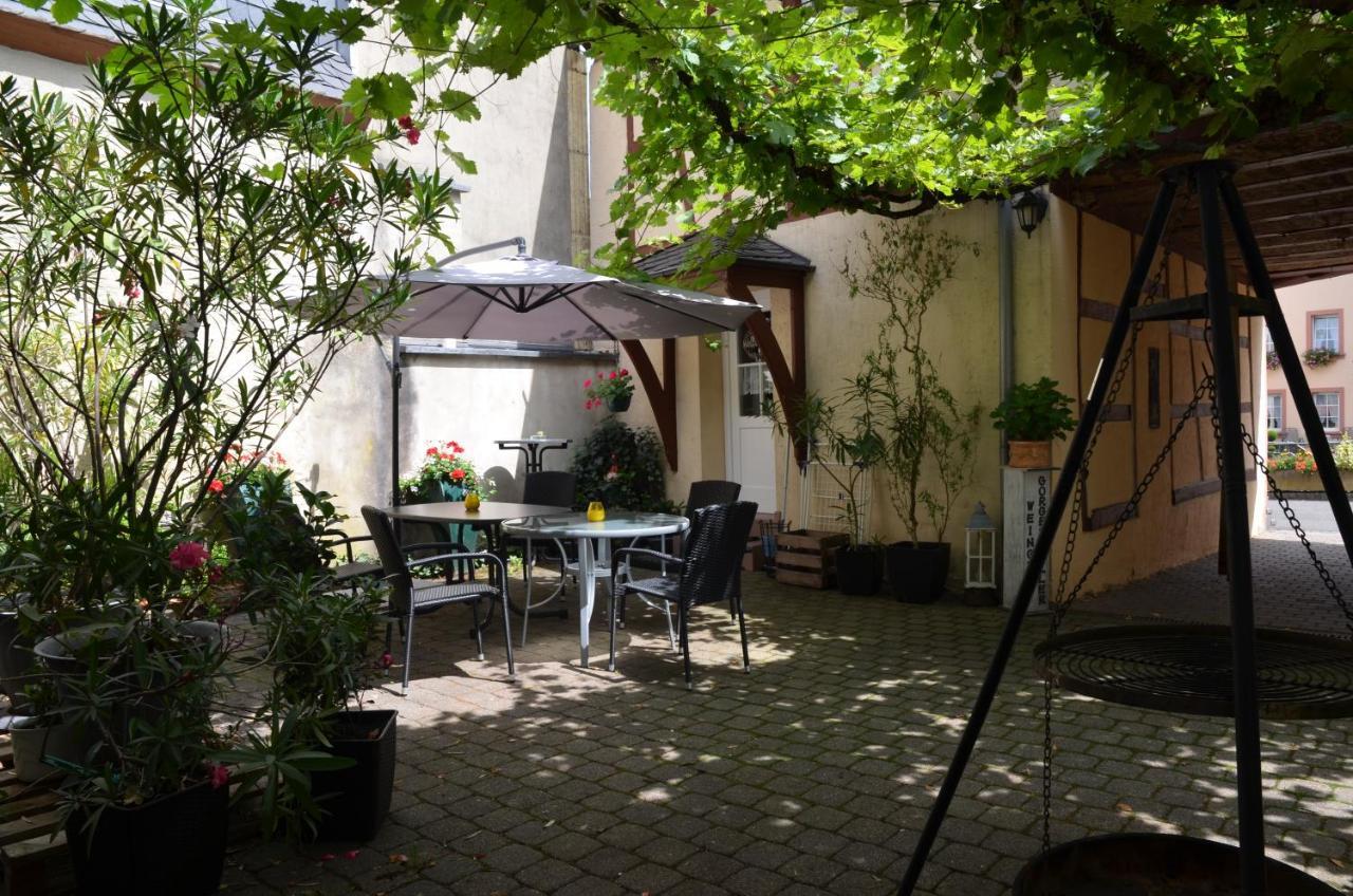 Altes Winzerhaus - Ferienhaus Burgen  Exterior foto